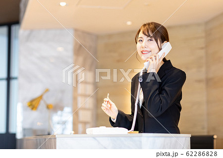ビジネス ホテルフロント 62286828
