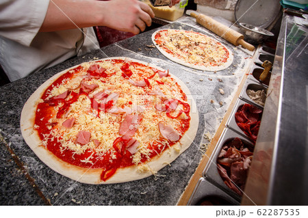 In the kitchen of chef. Master class on cooking 62287535