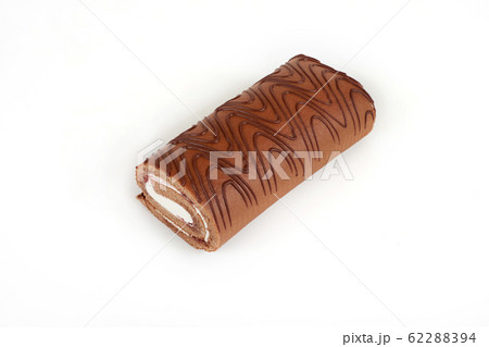 Chocolate biscuit roll cake isolated on white background. Chocolate biscuit roll cake isolated on white background. 62288394