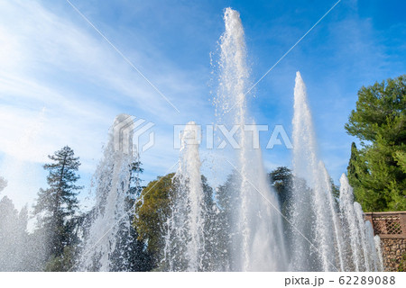 Water jets and fountains of the Villa d'Este in 62289088
