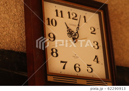 アンティークな時計の写真 62290913