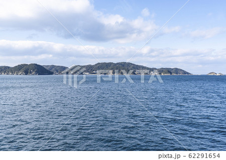 海上より望む答志島 62291654