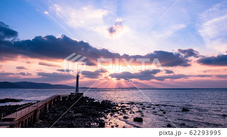 瀬詰崎灯台 (夕景) 瀬詰崎灯台 (夕景) 62293995