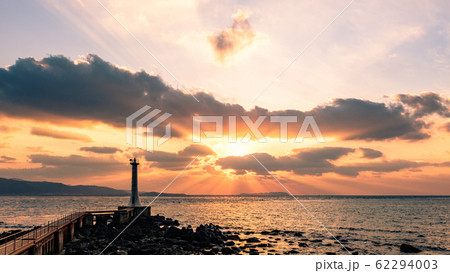 瀬詰崎灯台 (夕景) 瀬詰崎灯台 (夕景) 62294003