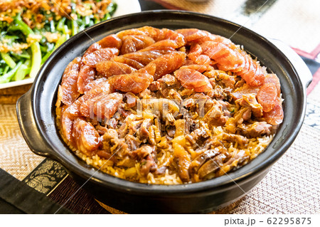 Claypot lap mei fan, or mixed wax meat rice, 62295875