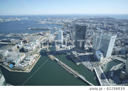 日本の横浜都市景観  新型コロナウイルス・ダイヤモンド・プリンセス(画面左上)や横浜の街を望む 日本の横浜都市景観  新型コロナウイルス・ダイヤモンド・プリンセス(画面左上)や横浜の街を望む 62298639