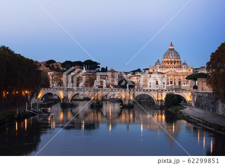 St. Peter's cathedral in  sunrise time, Rome, 62299851