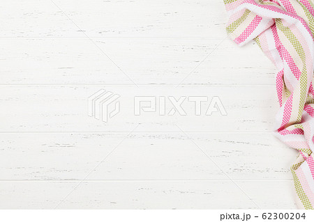Kitchen table with tablecloth 62300204
