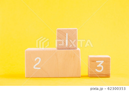 Wooden podium with bricks 62300353