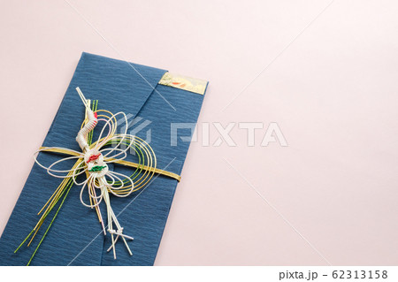 【写真素材】ご祝儀袋　祝い事　結婚式　のし　水引 62313158