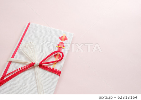 【写真素材】ご祝儀袋　祝い事　結婚式　のし　水引 62313164