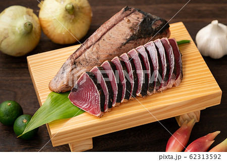 鰹のたたき 62313592