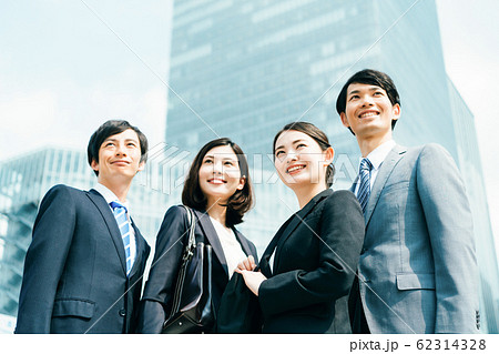 ビジネス　若手　男女 62314328