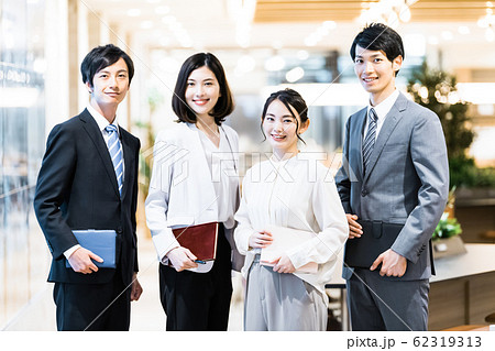 ビジネス　若手 62319313