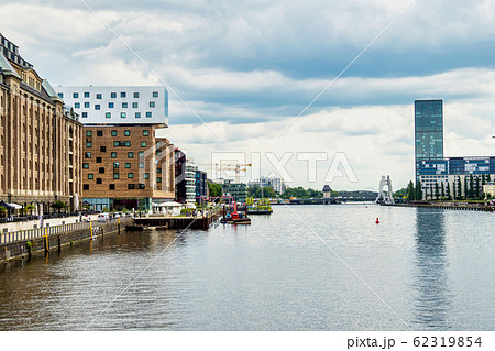 The river Spree near Oberbaumbrucke in Berlin, Germany The river Spree near Oberbaumbrucke in Berlin, Germany 62319854