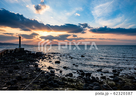 瀬詰崎灯台 （夕景） 62320387