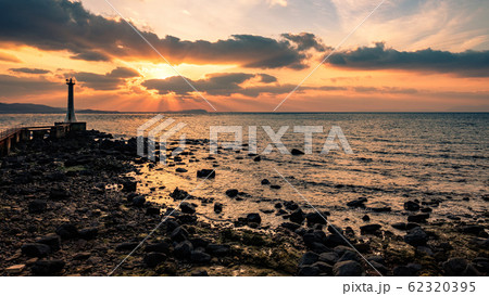 瀬詰崎灯台 （夕景） 62320395