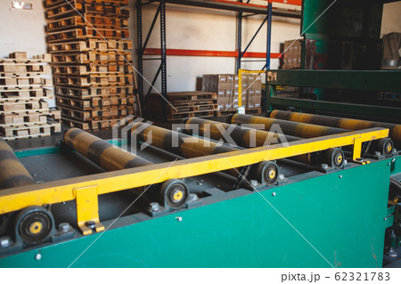 Manufacture of wooden pallets at the factory Manufacture of wooden pallets at the factory 62321783