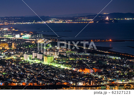 《神奈川県》湘南平の夜景・湘南海岸を望む 62327123