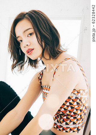 若い女性のヘアスタイルイメージ 若い女性のヘアスタイルイメージ 62328442