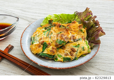 納豆と玉子の薄焼き 納豆と玉子の薄焼き 62329813