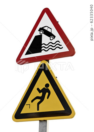 Double signage, risk of falling on the water with Double signage, risk of falling on the water with 62335040