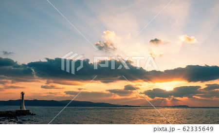 瀬詰崎灯台 （夕景） 62335649