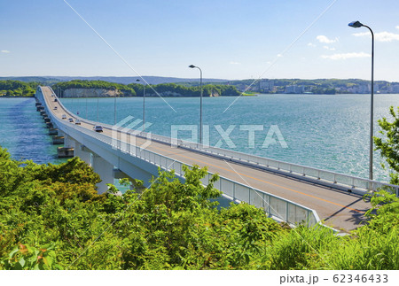能登島から眺める能登島大橋、石川県七尾市にて 62346433
