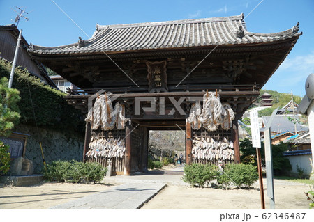 【中国三十三観音霊場】特別霊場 西國寺の仁王門と秋の青空 広島県尾道市 【中国三十三観音霊場】特別霊場 西國寺の仁王門と秋の青空 広島県尾道市 62346487