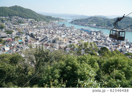 尾道市街と千光寺山ロープウェイ　広島県尾道市 62346488
