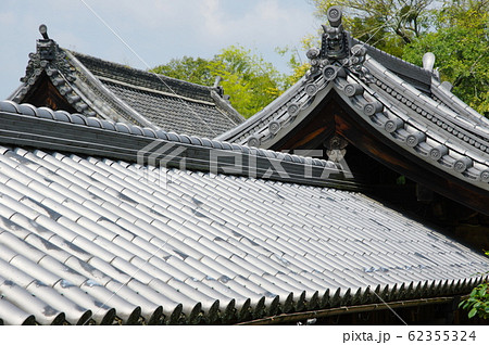 瓦屋根 62355324