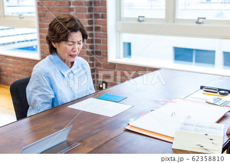 離婚相談 家事事件 弁護士 62358810