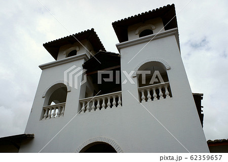 エクアドル　赤道記念碑公園の教会 62359657