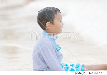 6 years old 62361446