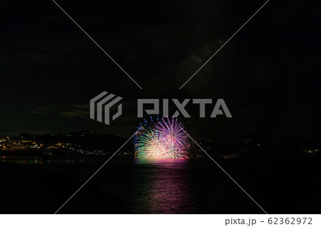 【湯河原温泉海上花火大会】 62362972