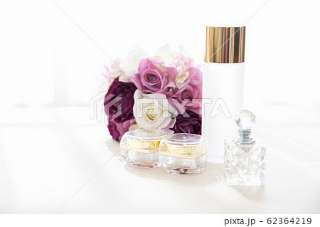 化粧品ボトル 化粧品ボトル 62364219