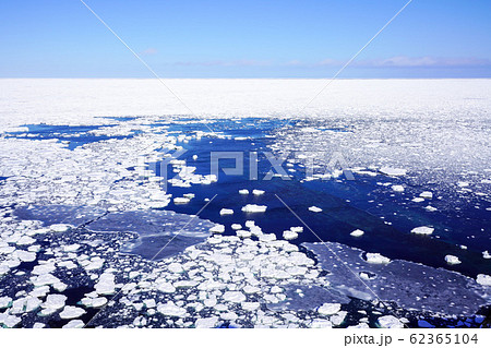 流氷押し寄せるオホーツク海 ”網走市” 流氷押し寄せるオホーツク海 ”網走市” 62365104