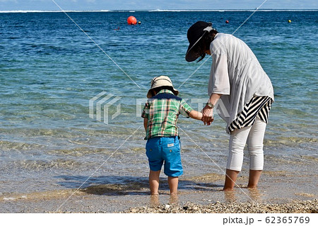 バリの海でたたずむ バリの海でたたずむ 62365769