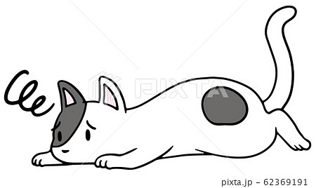 倒れた猫のイラスト(黒ぶち)_困り顔 62369191