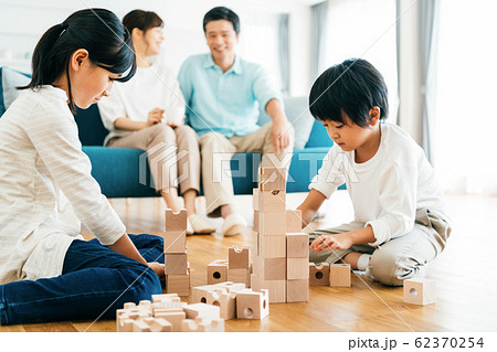 ファミリー 62370254