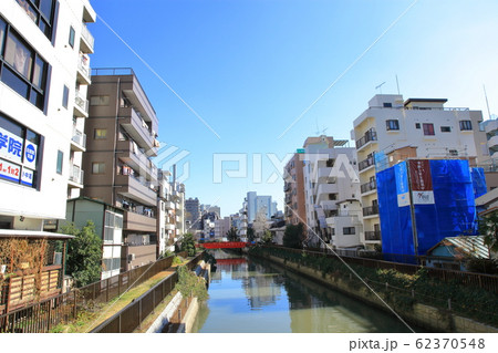 木場駅周辺の大横川　　江東区 62370548