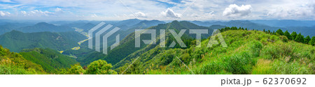 兵庫50名山！播磨の名峰、千ヶ峰山頂の風景（兵庫県神崎郡神河町）※作品コメント欄に撮影位置 62370692