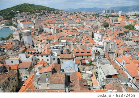 クロアチア、ダルマチア地方、スプリット、大聖堂鐘楼からの眺め クロアチア、ダルマチア地方、スプリット、大聖堂鐘楼からの眺め 62372458