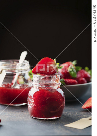 homemade strawberry jam 62374240