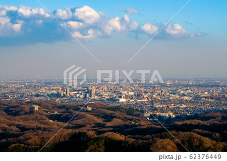 東京 高尾山 かすみ台展望台からの景色 夕方 62376449