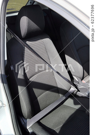 シートベルト 62377696