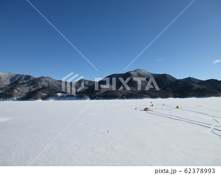 氷上ワカサギ釣り　糠平湖 62378993