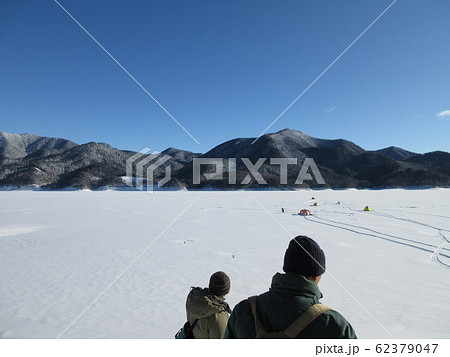 氷上ワカサギ釣り　糠平湖 62379047