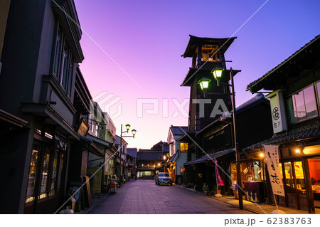 川越 町並み 時の鐘 夕暮れ 62383763