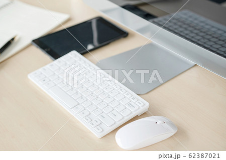 Workspace with copy space on top view 62387021